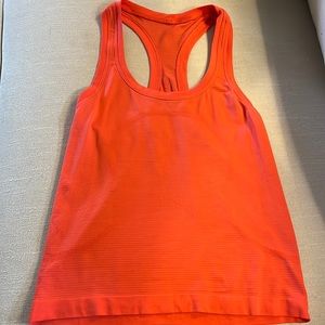 Lululemon Swiftly tech Racerback Tank top 2.0 Race length